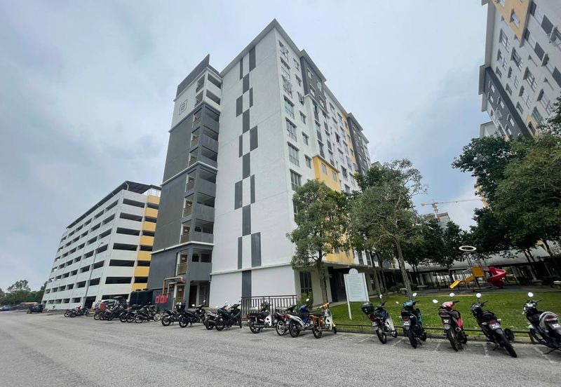 Asteria Apartment @ Bandar ParkLand