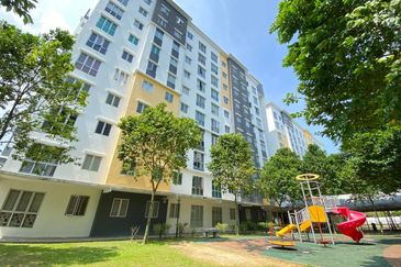 Asteria Apartment @ Bandar ParkLand