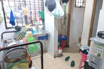 Desa Temenggong Apartment