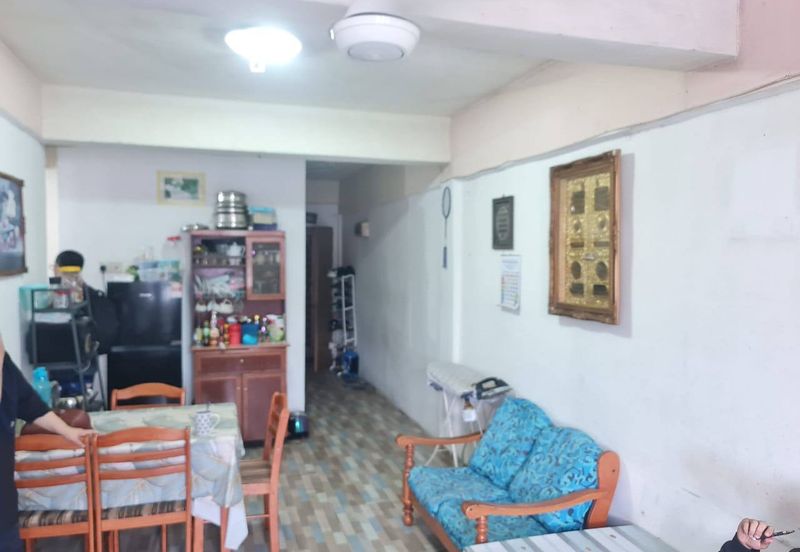 Desa Temenggong Apartment
