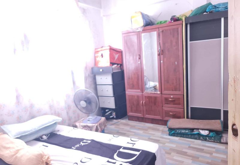 Desa Temenggong Apartment