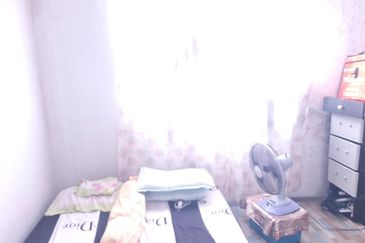 Desa Temenggong Apartment