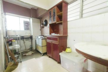 Flat DBKL Gombak Setia