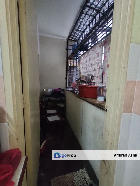 Lily Apartment Saujana Utama Sungai Buloh, Selangor, Sungai Buloh