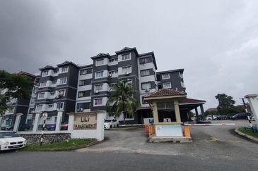 Lily Apartment, Taman Saujana Utama