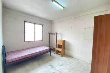 Flat PKNS Seksyen 7 Shah Alam