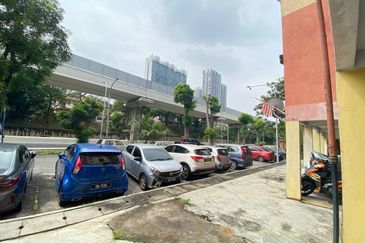 Flat PKNS Seksyen 7 Shah Alam