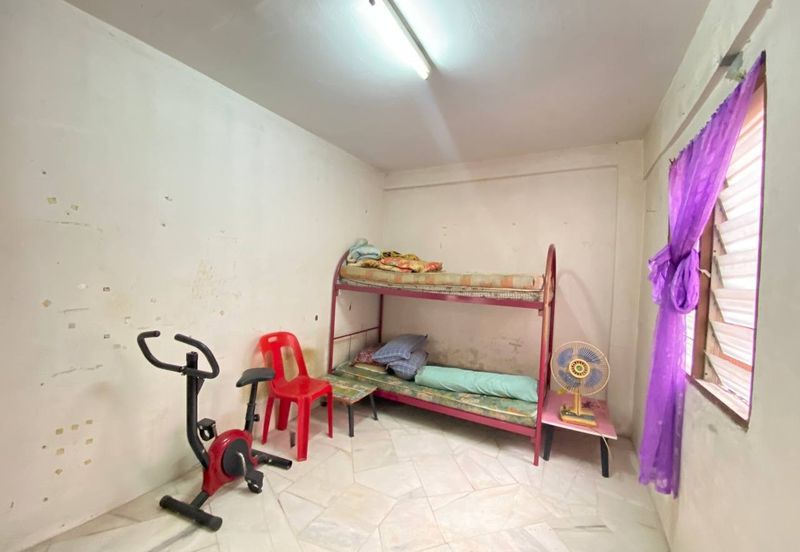 Flat PKNS Seksyen 7 Shah Alam