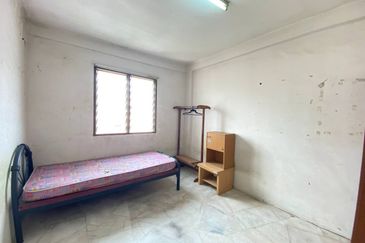 Flat PKNS Seksyen 7 Shah Alam