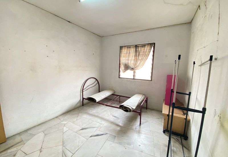 Flat PKNS Seksyen 7 Shah Alam