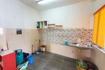 Residensi Warnasari 3