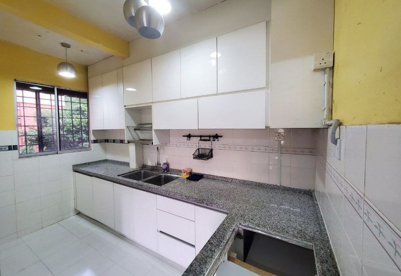 Astana Alam Apartment