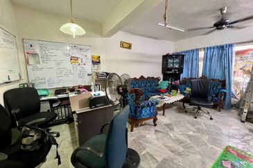 Taman Pinggiran Batu Caves