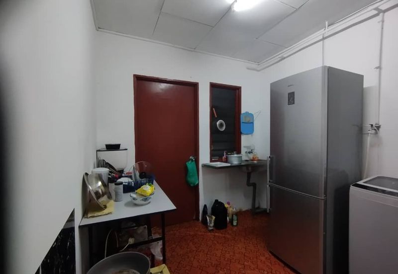 Flat PKNS Seksyen 18, Shah Alam