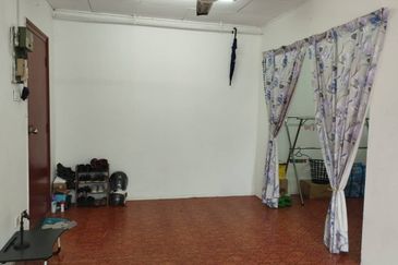 Flat PKNS Seksyen 18, Shah Alam