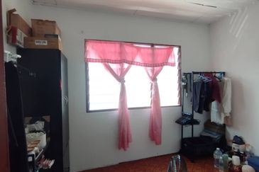 Flat PKNS Seksyen 18, Shah Alam