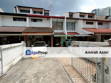 2 And Half Storey House Wangsa Baiduri 7, SS12 Subang Jaya, Selangor, Subang Jaya