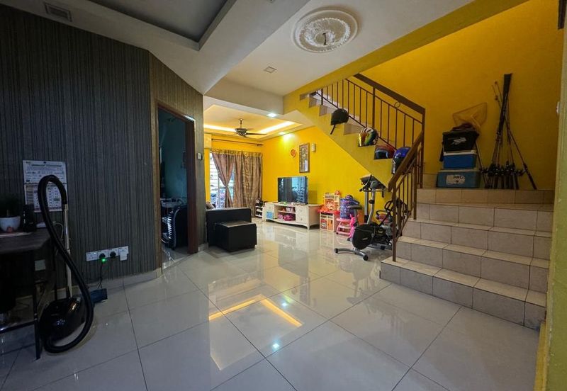 1.5 Storey House Taman Harmoni Utama Seksyen 32 