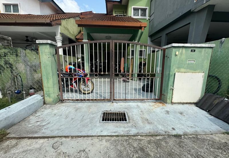 1.5 Storey House Taman Harmoni Utama Seksyen 32 