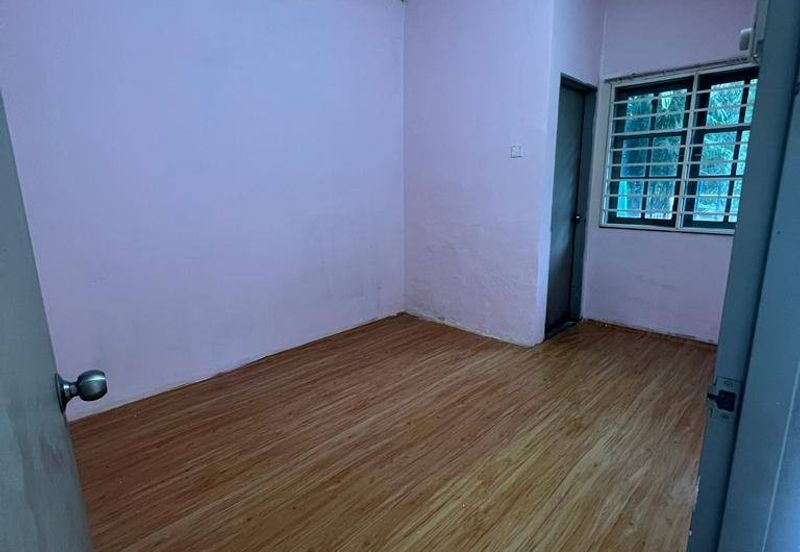 Single Storey House Taman Nuri, Kg Olak Lempit