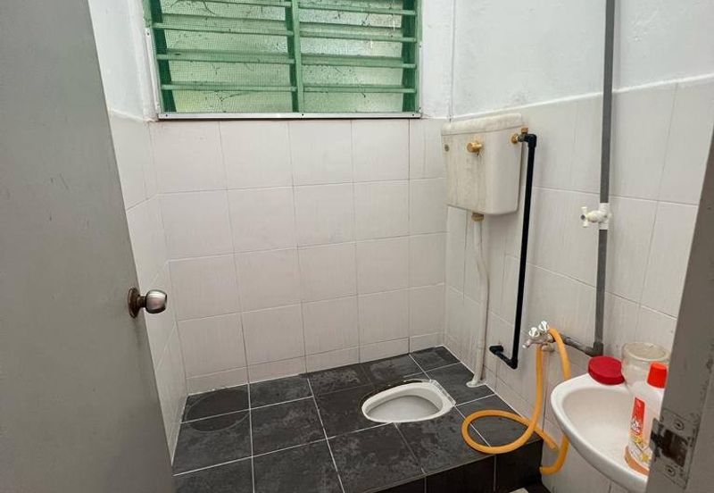 Single Storey House Taman Nuri, Kg Olak Lempit