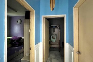 Dahlia Apartment ( Saujana Utama 2 )