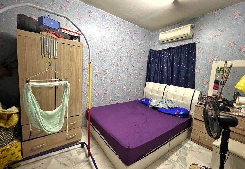 Dahlia Apartment ( Saujana Utama 2 )