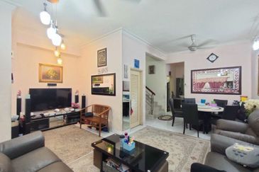 Jalan Spektrum U16 @ Taman Bukit Subang