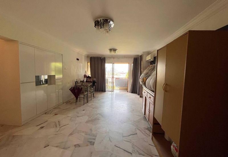 Le Jardin Condominium