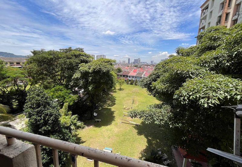 Le Jardin Condominium