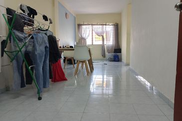 Flat PKNS, Seksyen 7