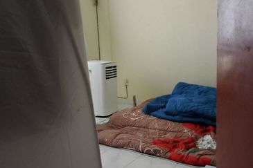 Flat PKNS, Seksyen 7