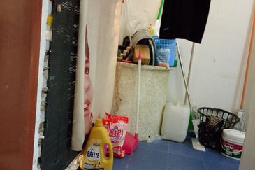 Flat PKNS, Seksyen 7