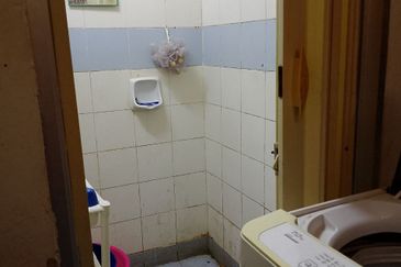 Flat PKNS, Seksyen 7