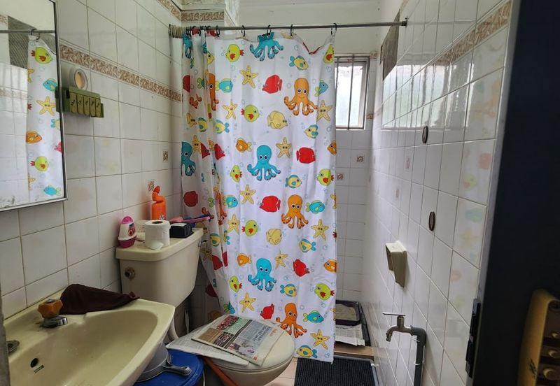 Townhouse Ground Floor Sri Permata Condo Seksyen 9 Shah Alam