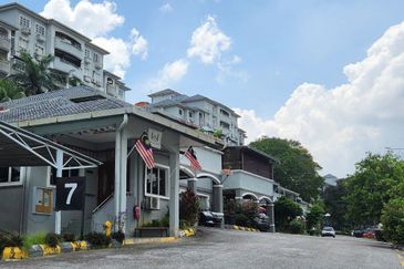 Townhouse Ground Floor Sri Permata Condo Seksyen 9 Shah Alam