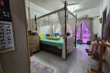 Townhouse Ground Floor Sri Permata Condo Seksyen 9 Shah Alam