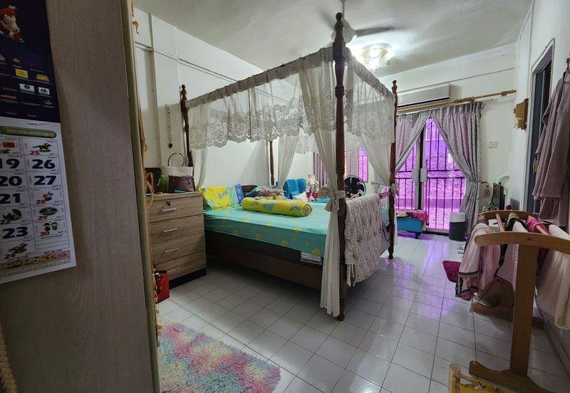 Townhouse Ground Floor Sri Permata Condo Seksyen 9 Shah Alam