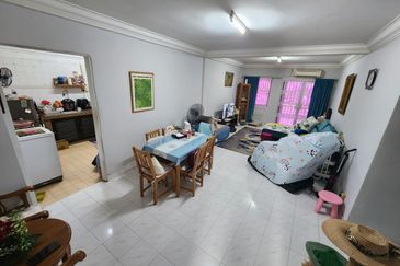 Townhouse Ground Floor Sri Permata Condo Seksyen 9 Shah Alam