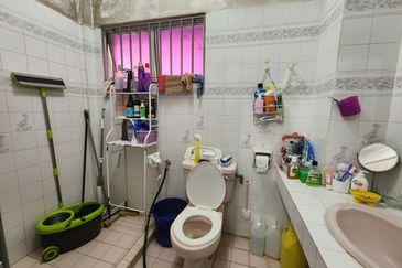 Townhouse Ground Floor Sri Permata Condo Seksyen 9 Shah Alam