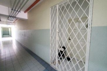 Pangsapuri Bukit Awansari (OG Court)