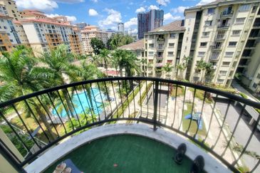 Pangsapuri Bukit Awansari (OG Court)