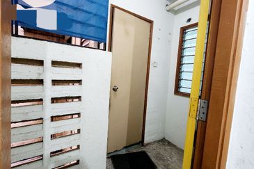 Pusat Komersial Seksyen 7