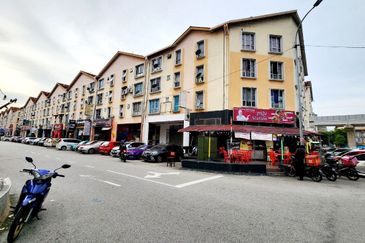 Pusat Komersial Seksyen 7