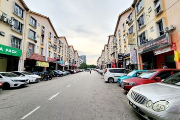Pusat Komersial Seksyen 7