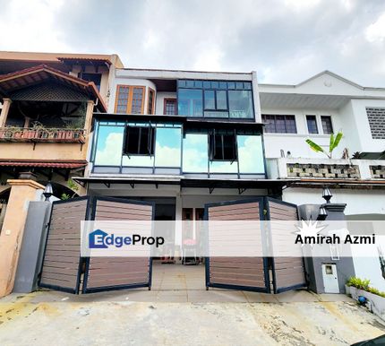 Fully Renovated 3 Storey House Jalan Anggerik Dataran Ukay Ampang Jaya Kuala Lumpur, Selangor, Ampang