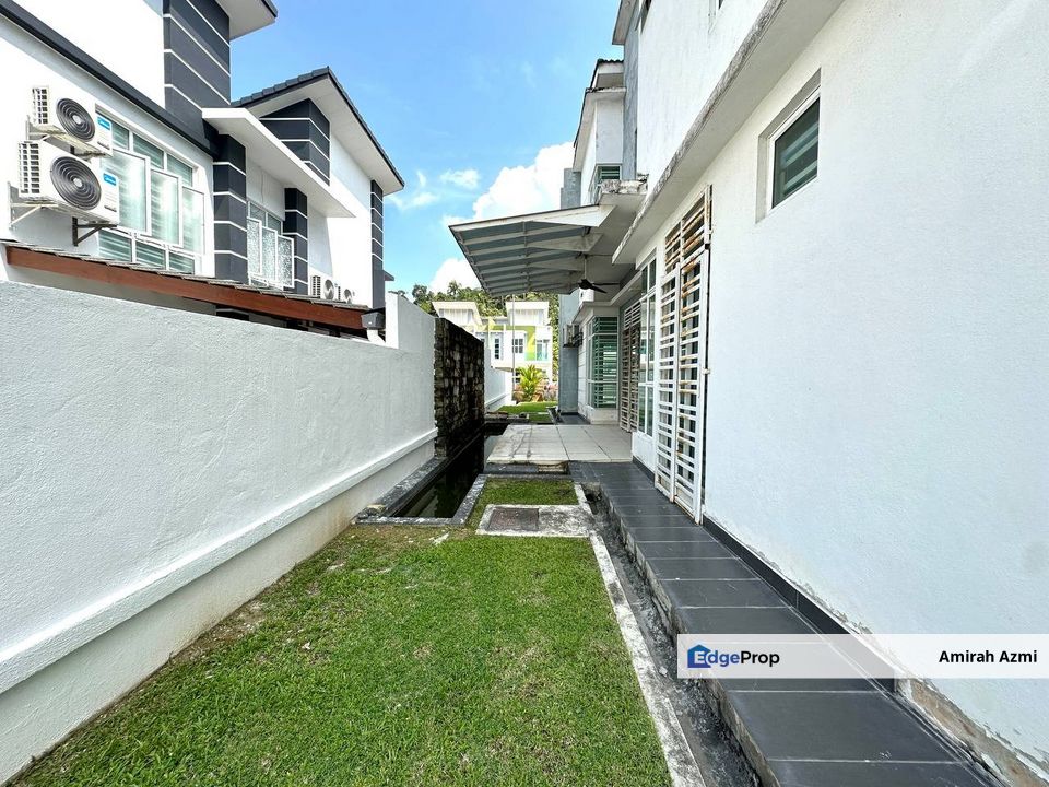 Double Storey Semi-D House Greenhill Residence, Seksyen U10, Shah Alam, Selangor, Shah Alam
