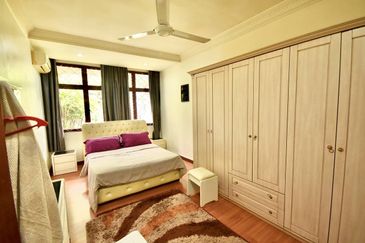 2 Storey Bungalow @ SS19 Subang Jaya 