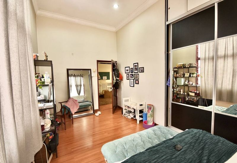 2 Storey Bungalow @ SS19 Subang Jaya 