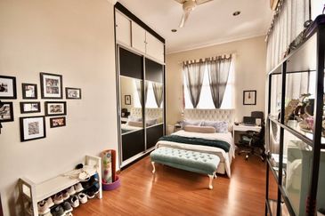 2 Storey Bungalow @ SS19 Subang Jaya 